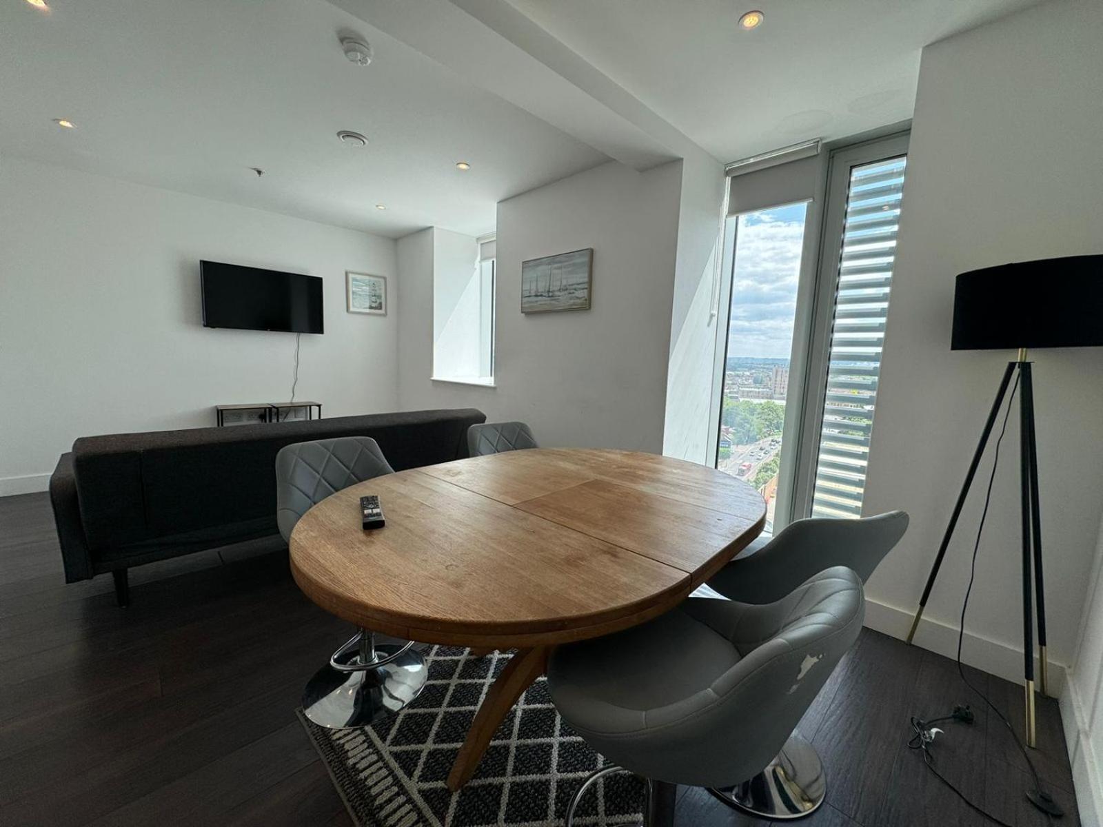 Cozy One Bedroom Flat 20 Mins Central London Bp142 Eksteriør bilde